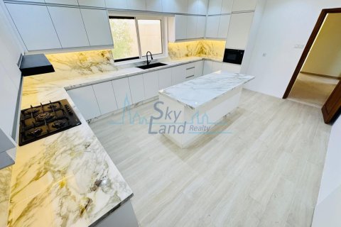 Villa itt: Jumeirah, Dubai, EAE, 5 hálószoba, 464.5 m², azonosító: 658899 - fénykép 6