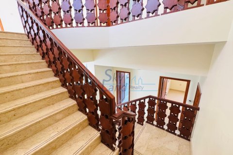 Villa itt: Jumeirah, Dubai, EAE, 5 hálószoba, 464.5 m², azonosító: 658899 - fénykép 15