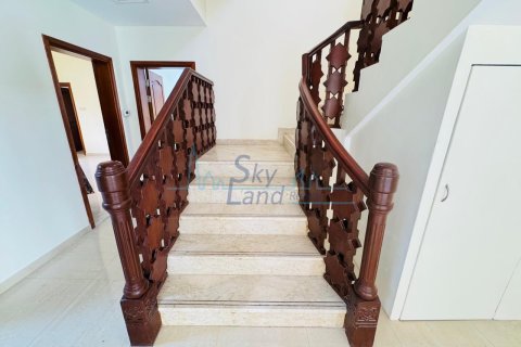 Villa itt: Jumeirah, Dubai, EAE, 5 hálószoba, 464.5 m², azonosító: 658899 - fénykép 16