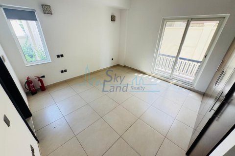 Vila u Umm Suqeim, Dubai, UAE 5 spavaćih soba, 371.6 m2 Br. 658900 - fotografija 30
