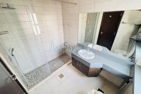 Vila u Umm Suqeim, Dubai, UAE 5 spavaćih soba, 371.6 m2 Br. 658900 - fotografija 25
