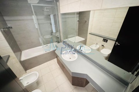 Vila u Umm Suqeim, Dubai, UAE 5 spavaćih soba, 371.6 m2 Br. 658900 - fotografija 27