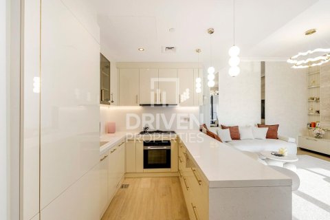Apartament na sprzedaż w Jumeirah, Dubai, ZEA 2 sypialnie, 111.95 mkw., nr 744655 - zdjęcie 11