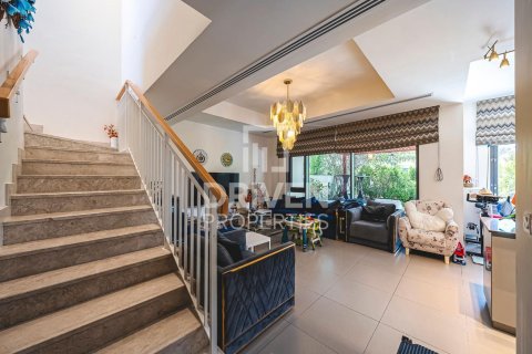 Townhouse sa Dubai Hills Estate, Dubai, UAE 5 silid-tulugan, 320.42 sq.m. № 744654