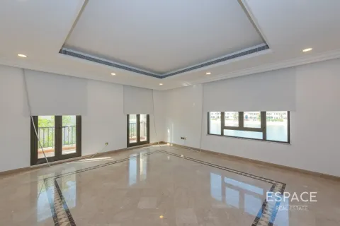 Villa in vendita a Palm Jumeirah, Dubai, EAU 6 camere da letto, 650 mq. № 649780 - foto 14