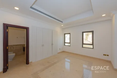Villa in vendita a Palm Jumeirah, Dubai, EAU 6 camere da letto, 650 mq. № 649780 - foto 17