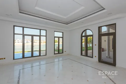 Villa in vendita a Palm Jumeirah, Dubai, EAU 6 camere da letto, 650 mq. № 649780 - foto 3
