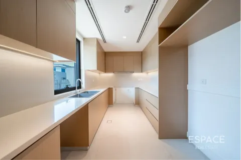 Vila v Al Furjan, Dubai, SAE 4 ložnice, 429 m² Č.: 649782 - fotografie 15