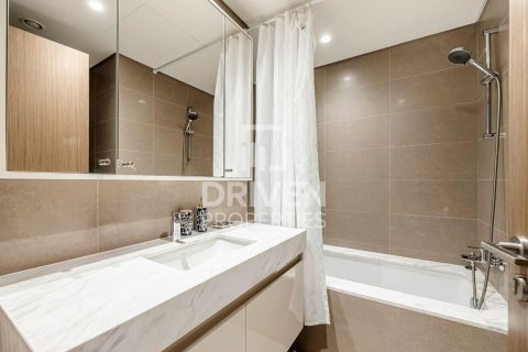 Apartament de închiriat în Downtown Dubai (Downtown Burj Dubai), Dubai, EAU 3 dormitoare, 122 mp. №684397 - poză 18