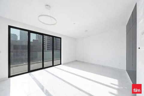 Dupleks në Dubai, Emiratet e Bashkuara Arabe 2 dhoma gjumi, 131.2 m2. № 660225 - Foto 2