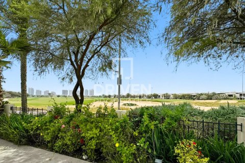 Villa till försäljning i DAMAC Hills (Akoya by DAMAC), Dubai, UAE 6 sovrum, 1222.98 kvm Nr. 756718 - fotografi 27