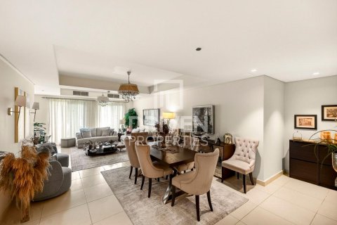 Apartment til salg i Palm Jumeirah, Dubai, UAE 3 soveværelser, 397.9 kvm № 756716 - foto 3