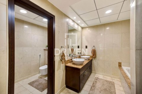 Apartment til salg i Palm Jumeirah, Dubai, UAE 3 soveværelser, 397.9 kvm № 756716 - foto 16