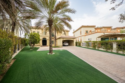 Villa en alquiler en Jumeirah Islands, Dubai, EAU 4 dormitorios, 490.99 m2 № 750835 - foto 28