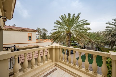 Villa en alquiler en Jumeirah Islands, Dubai, EAU 4 dormitorios, 490.99 m2 № 750835 - foto 26