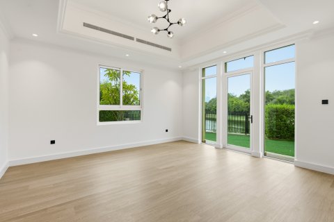 Villa en alquiler en Jumeirah Islands, Dubai, EAU 4 dormitorios, 490.99 m2 № 750835 - foto 5