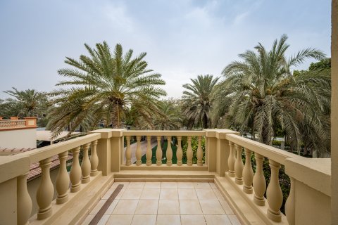 Villa en alquiler en Jumeirah Islands, Dubai, EAU 4 dormitorios, 490.99 m2 № 750835 - foto 25