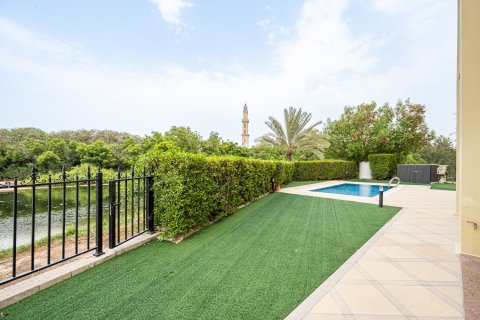 Villa en alquiler en Jumeirah Islands, Dubai, EAU 4 dormitorios, 490.99 m2 № 750835 - foto 10
