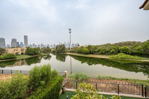 Villa en alquiler en Jumeirah Islands, Dubai, EAU 4 dormitorios, 490.99 m2 № 750835 - foto 24
