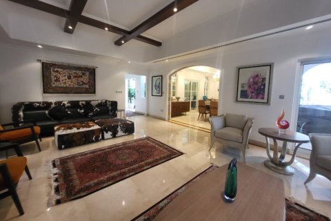 Vilă de închiriat în The Villa, Dubai, EAU 5 dormitoare, 660.58 mp.  №750831 - poză 11
