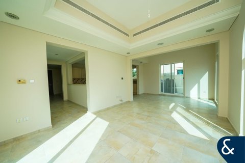 فيلا للبيع في Dubai Sports City، دبي، الإمارات العربية المتحدة 5 غرفة نوم ، 357 متر مربع ، رقم 667784 - صورة 3