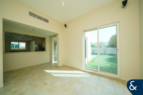 فيلا للبيع في Dubai Sports City، دبي، الإمارات العربية المتحدة 5 غرفة نوم ، 357 متر مربع ، رقم 667784 - صورة 7