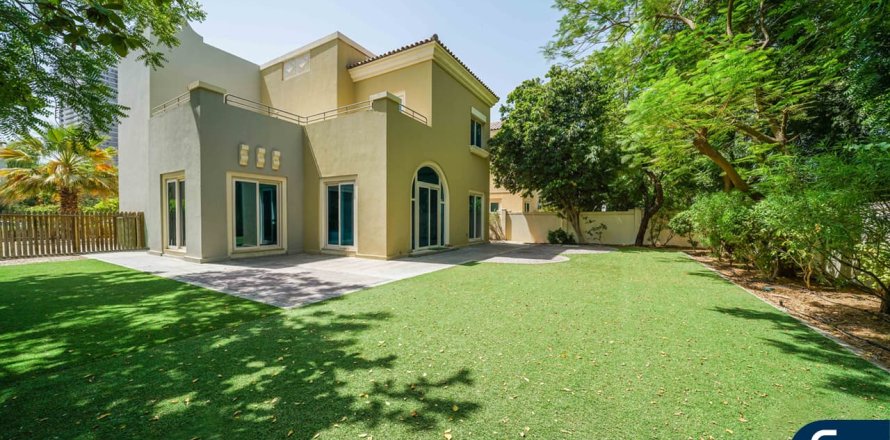 فيلا في Dubai Sports City، دبي 5 غرفة نوم ، 357 متر مربع . ر قم 667784