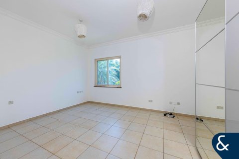 Villa till försäljning i Dubai Sports City, Dubai, UAE 5 sovrum, 401 kvm Nr. 667784 - fotografi 11