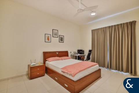 Villa à vendre à  The Lakes, Dubai, EAU 3 chambres, 208 m2 № 667761 - photo 8