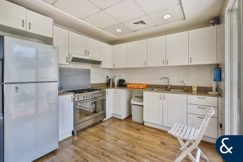 Villa à vendre à  The Lakes, Dubai, EAU 3 chambres, 208 m2 № 667761 - photo 6