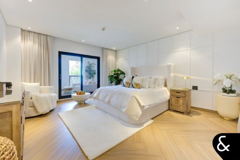Lägenhet till försäljning i Palm Jumeirah, Dubai, UAE 3 sovrum, 721 kvm Nr. 667759 - fotografi 14