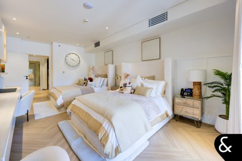 Lägenhet till försäljning i Palm Jumeirah, Dubai, UAE 3 sovrum, 721 kvm Nr. 667759 - fotografi 25