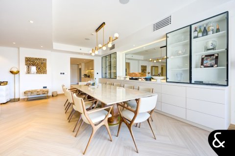 Lägenhet till försäljning i Palm Jumeirah, Dubai, UAE 3 sovrum, 721 kvm Nr. 667759 - fotografi 12