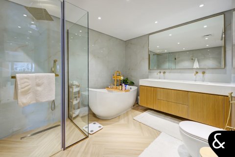 Lägenhet till försäljning i Palm Jumeirah, Dubai, UAE 3 sovrum, 721 kvm Nr. 667759 - fotografi 27