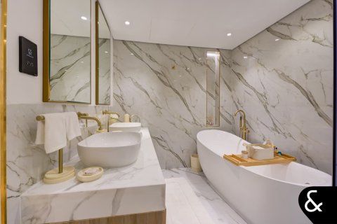 Lägenhet till försäljning i Palm Jumeirah, Dubai, UAE 3 sovrum, 721 kvm Nr. 667759 - fotografi 16