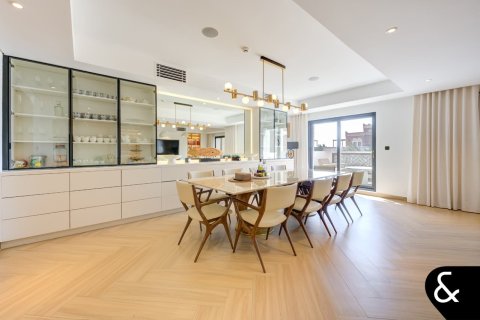 Lägenhet till försäljning i Palm Jumeirah, Dubai, UAE 3 sovrum, 721 kvm Nr. 667759 - fotografi 10