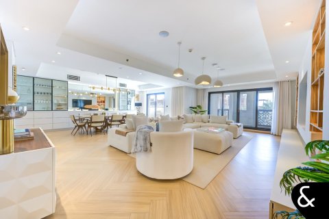 Lägenhet till försäljning i Palm Jumeirah, Dubai, UAE 3 sovrum, 721 kvm Nr. 667759 - fotografi 3