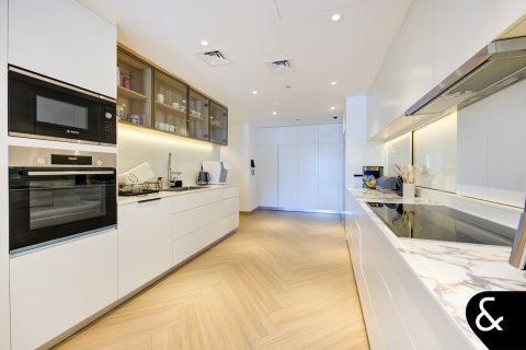 Lägenhet till försäljning i Palm Jumeirah, Dubai, UAE 3 sovrum, 721 kvm Nr. 667759 - fotografi 4