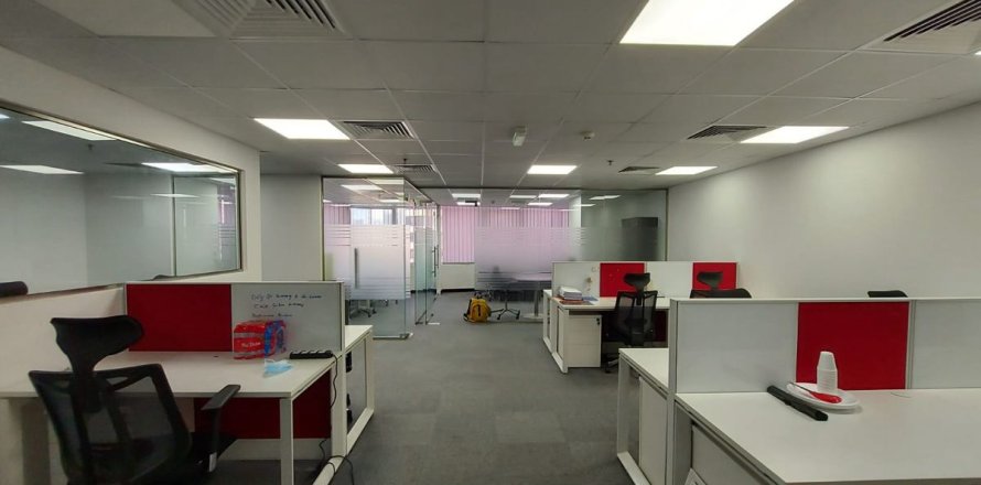 Oficina en Dubai, EAU 117.1 m² № 722083