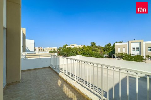 Villa te huur in Dubai, VAE 5 slaapkamers, 726.7 vr.m., nr 679829 - foto 13
