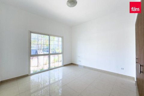 Villa te huur in Dubai, VAE 5 slaapkamers, 726.7 vr.m., nr 679829 - foto 5
