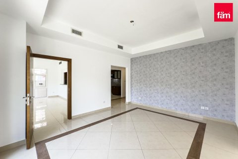 Villa te huur in Dubai, VAE 5 slaapkamers, 726.7 vr.m., nr 679829 - foto 12