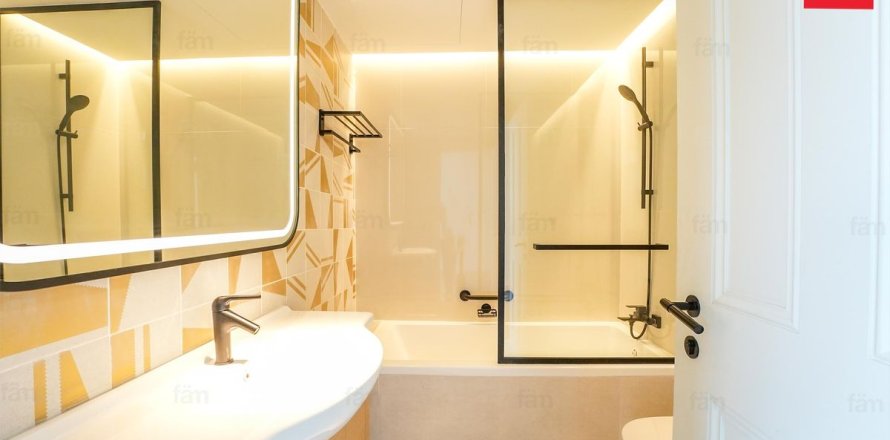 Lakás itt: Al Barsha, Dubai, EAE, 2 hálószoba, 138.6 m², azonosító: 679834