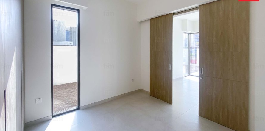 Townhouse di Dubai, UEA 4 kamar tidur, 255.5 m2 nomor 679830