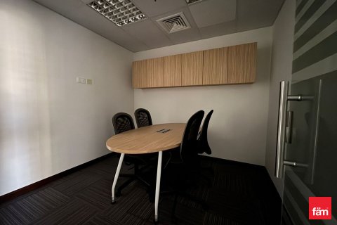Dubai, BAE’de kiralık ofis 85.1 m² No 695309 - fotoğraf 9