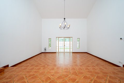 Вилла Аль-Барша, Дубай, БАӘ-да 5 жатын бөлмелер, 464.52 м² № 757510 - фото 13