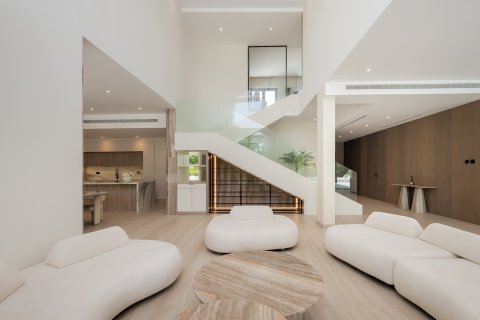 Vila u Jumeirah Islands, Dubai, UAE 5 spavaćih soba, 1191.11 m2 Br. 757511 - fotografija 7