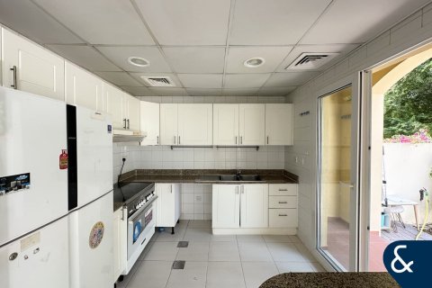 Villa itt: The Springs, Dubai, EAE, 3 hálószoba, 228 m², azonosító: 688821 - fénykép 4