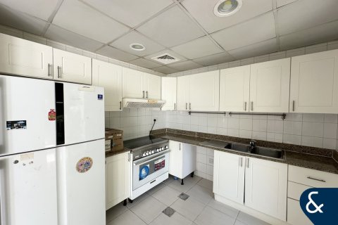 Villa itt: The Springs, Dubai, EAE, 3 hálószoba, 228 m², azonosító: 688821 - fénykép 5