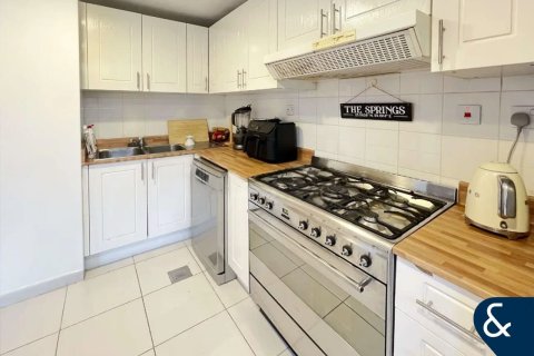 Villa sa The Springs, Dubai, UAE 2 silid-tulugan, 206 sq.m. № 670824 - larawan 5